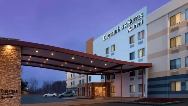 Fairfield Inn & Suites Albany East Greenbush image