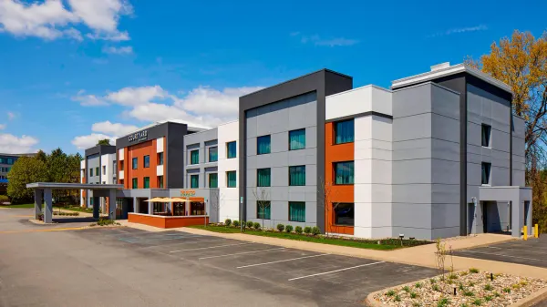 Courtyard Albany Thruway photo