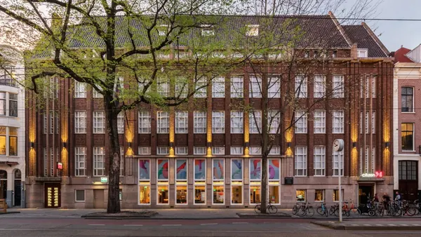 citizenM Amsterdam Amstel photo