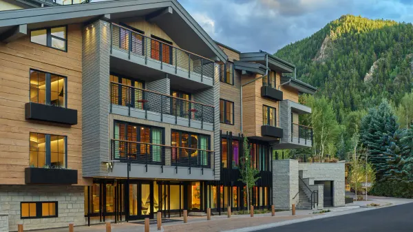 W Aspen photo