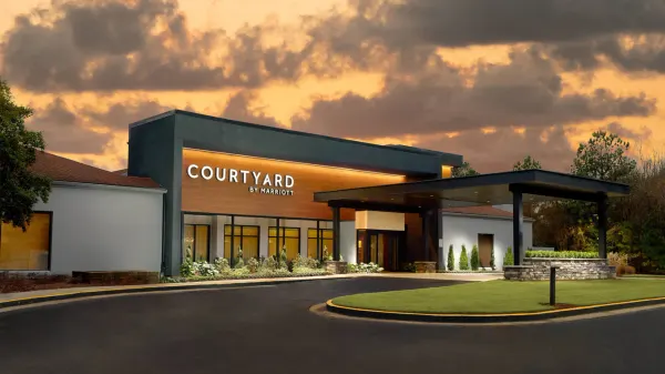 Courtyard Atlanta Airport South/Sullivan Road image