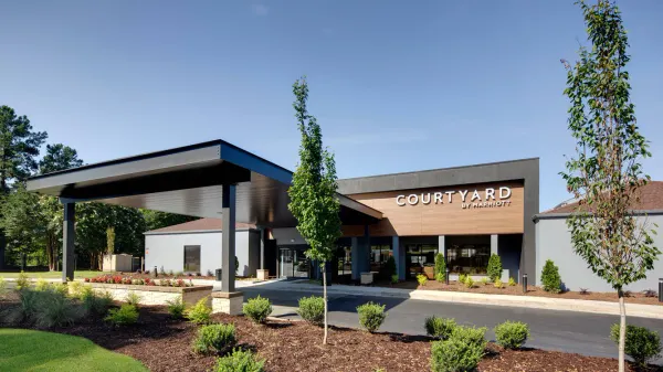 Courtyard Atlanta Norcross/Peachtree Corners image