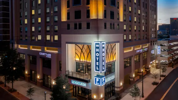 Courtyard Atlanta Midtown image