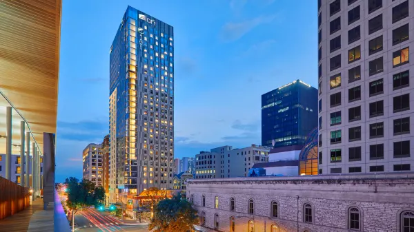 Element Austin Downtown image
