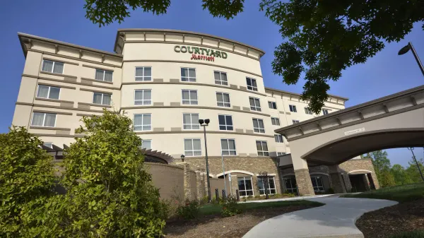 Courtyard Asheville Airport image