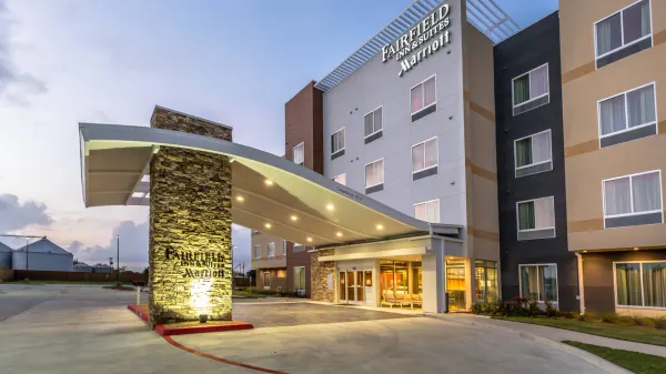 Fairfield Inn & Suites Bay City photo