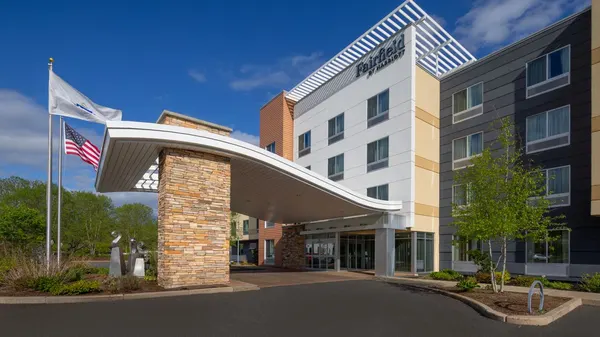 Fairfield Inn & Suites Springfield Northampton/Amherst image