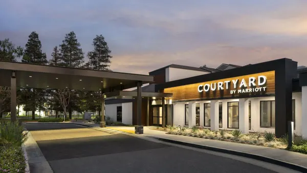 Courtyard Bakersfield photo