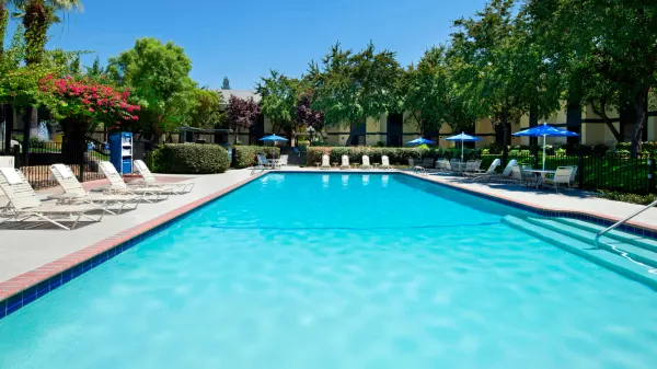 Four Points by Sheraton Bakersfield photo