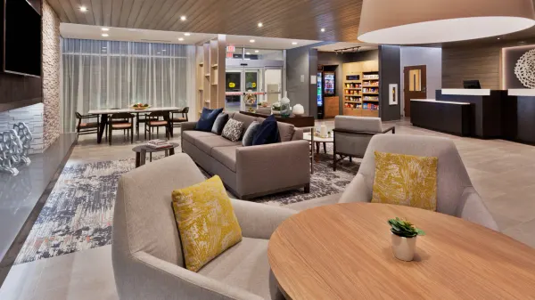 Fairfield Inn & Suites Birmingham Colonnade/Grandview image