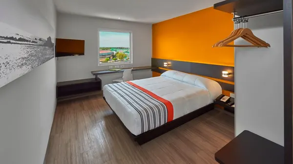 City Express Junior by Marriott León Centro De Convenciones photo