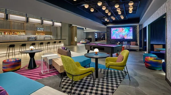 Aloft Bangkok Sukhumvit 11 image