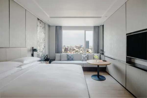 Bangkok Marriott Hotel The Surawongse featured photo
