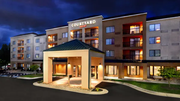 Courtyard Beckley image