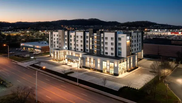 Fairfield Inn & Suites Franklin Cool Springs photo