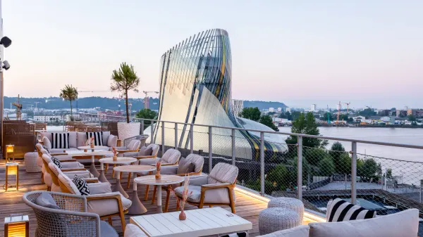 Renaissance Bordeaux Hotel photo
