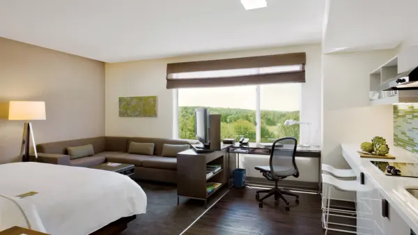 Element Lexington image
