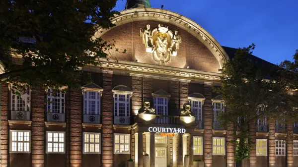 Courtyard Bremen photo