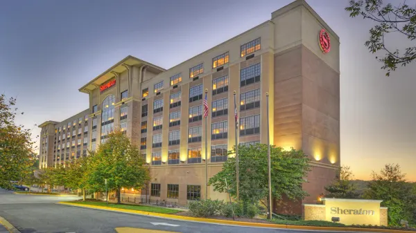 Sheraton Baltimore Washington Airport Hotel - BWI image