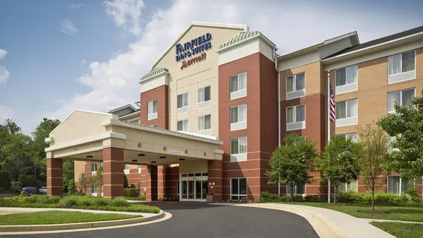 Fairfield Inn & Suites White Marsh image