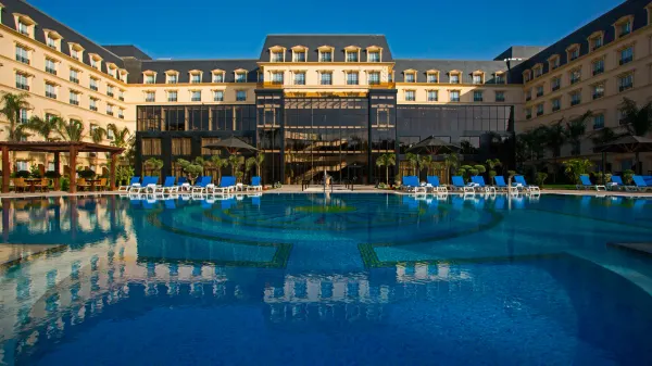 Renaissance Cairo Mirage City Hotel photo