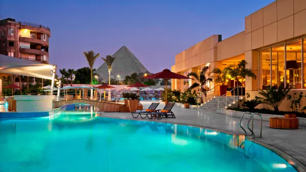 Le Méridien Pyramids Hotel & Spa photo