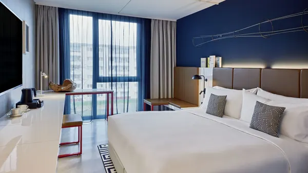 the Deutz, a Tribute Portfolio Hotel photo