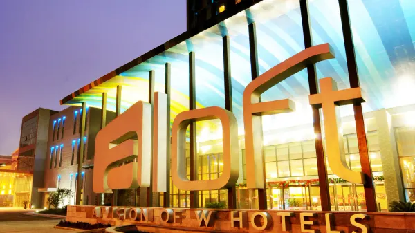 Aloft Zhengzhou Shangjie photo