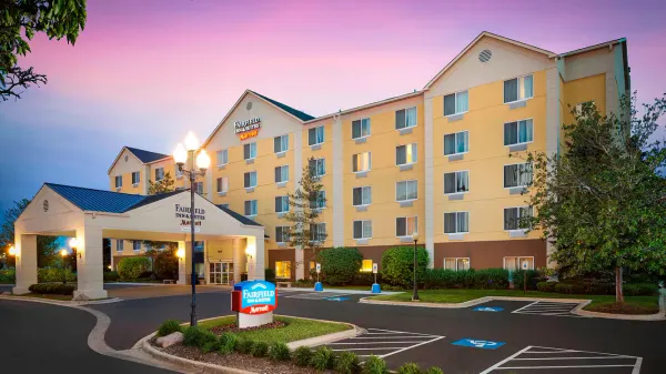 Fairfield Inn & Suites Chicago Midway Airport image