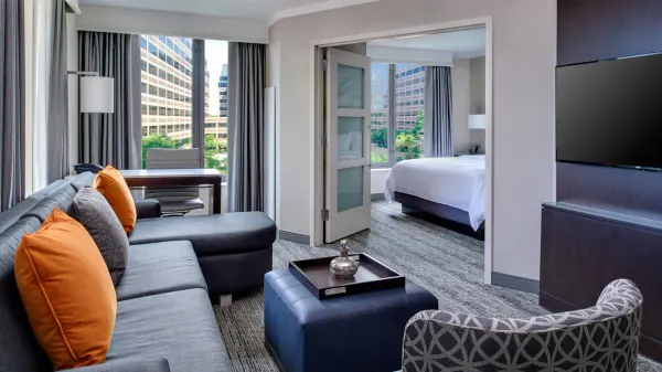 Chicago Marriott Suites O'Hare image