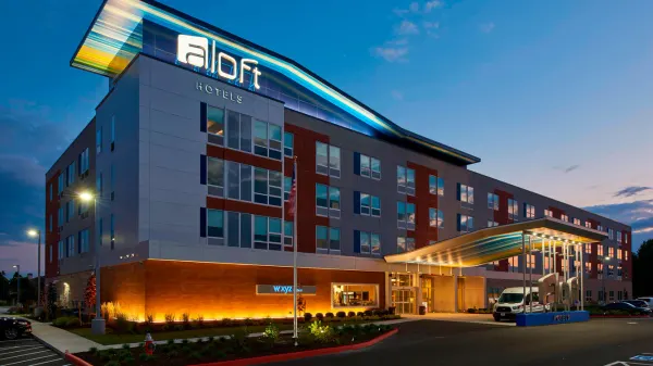 Aloft Cleveland Airport image