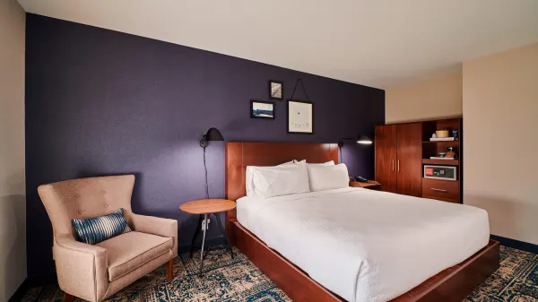 Four Points by Sheraton Cleveland-Eastlake photo