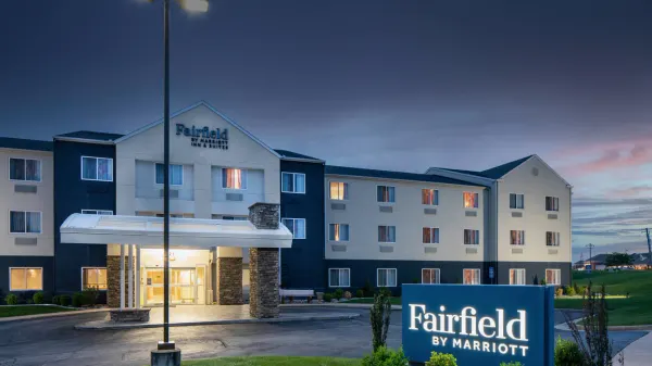 Fairfield Inn & Suites Jefferson City image
