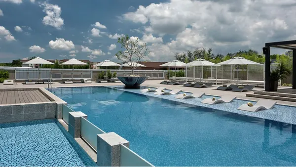 Clark Marriott Hotel photo
