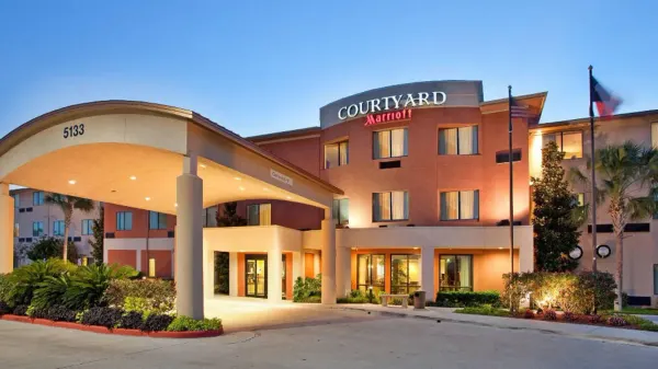 Courtyard Corpus Christi photo