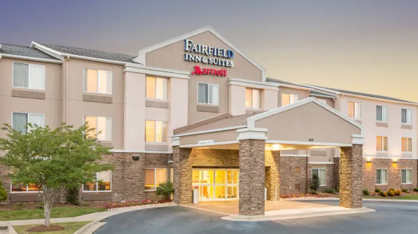 Fairfield Inn & Suites Columbus image