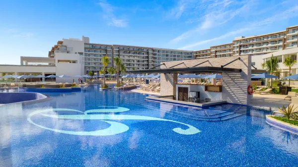 Royalton Splash Riviera Cancun, An Autograph Collection All-Inclusive Resort photo