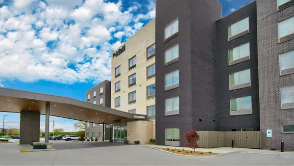 Fairfield Inn & Suites Cincinnati North/West Chester image