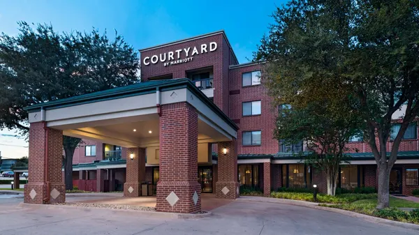 Courtyard Dallas DFW Airport South/Irving image