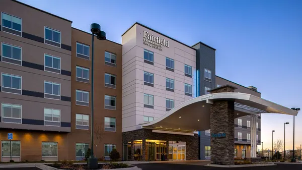 Fairfield Inn & Suites Denver Airport at Gateway Park image