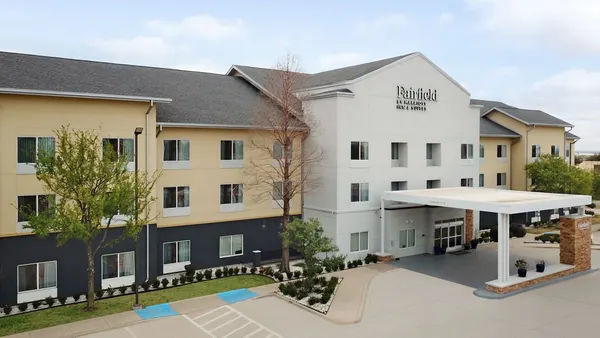Fairfield Inn & Suites Denton image