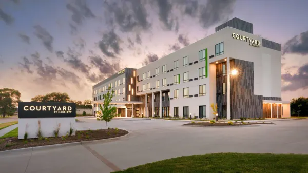 Courtyard Ames photo
