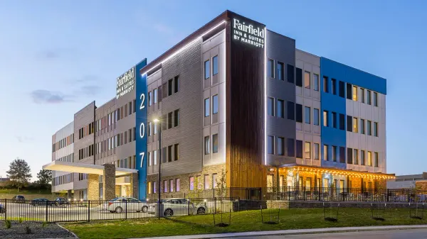 Fairfield Inn & Suites Des Moines Downtown image