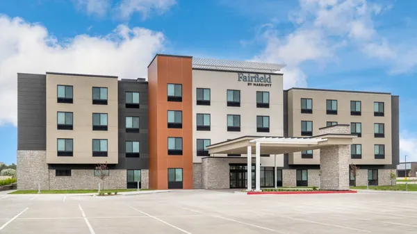 Fairfield Inn & Suites Norwalk image