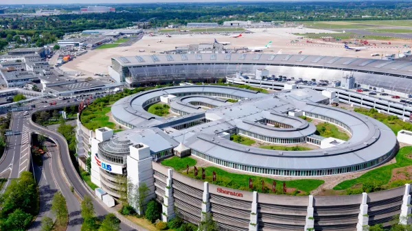 Sheraton Duesseldorf Airport Hotel image