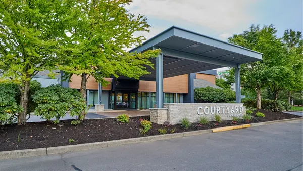 Courtyard Eugene Springfield photo
