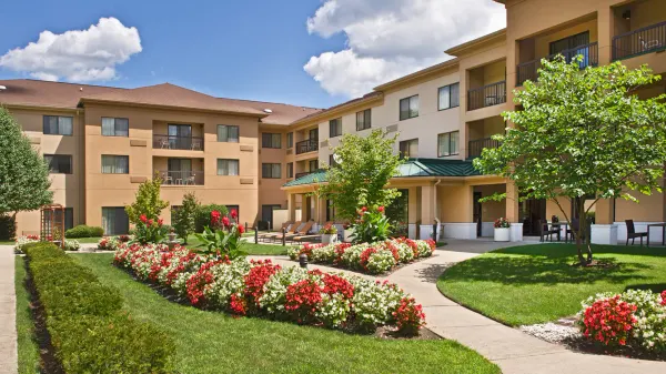 Courtyard Parsippany image