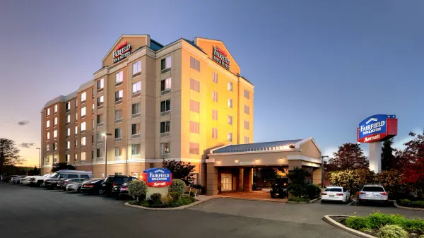 Fairfield Inn & Suites Woodbridge photo