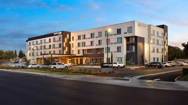 Courtyard Fresno Clovis photo