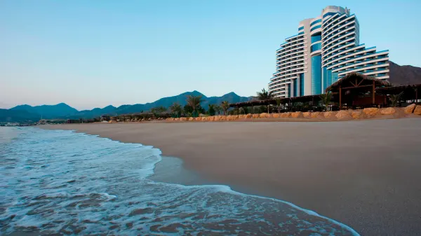 Le Méridien Al Aqah Beach Resort image